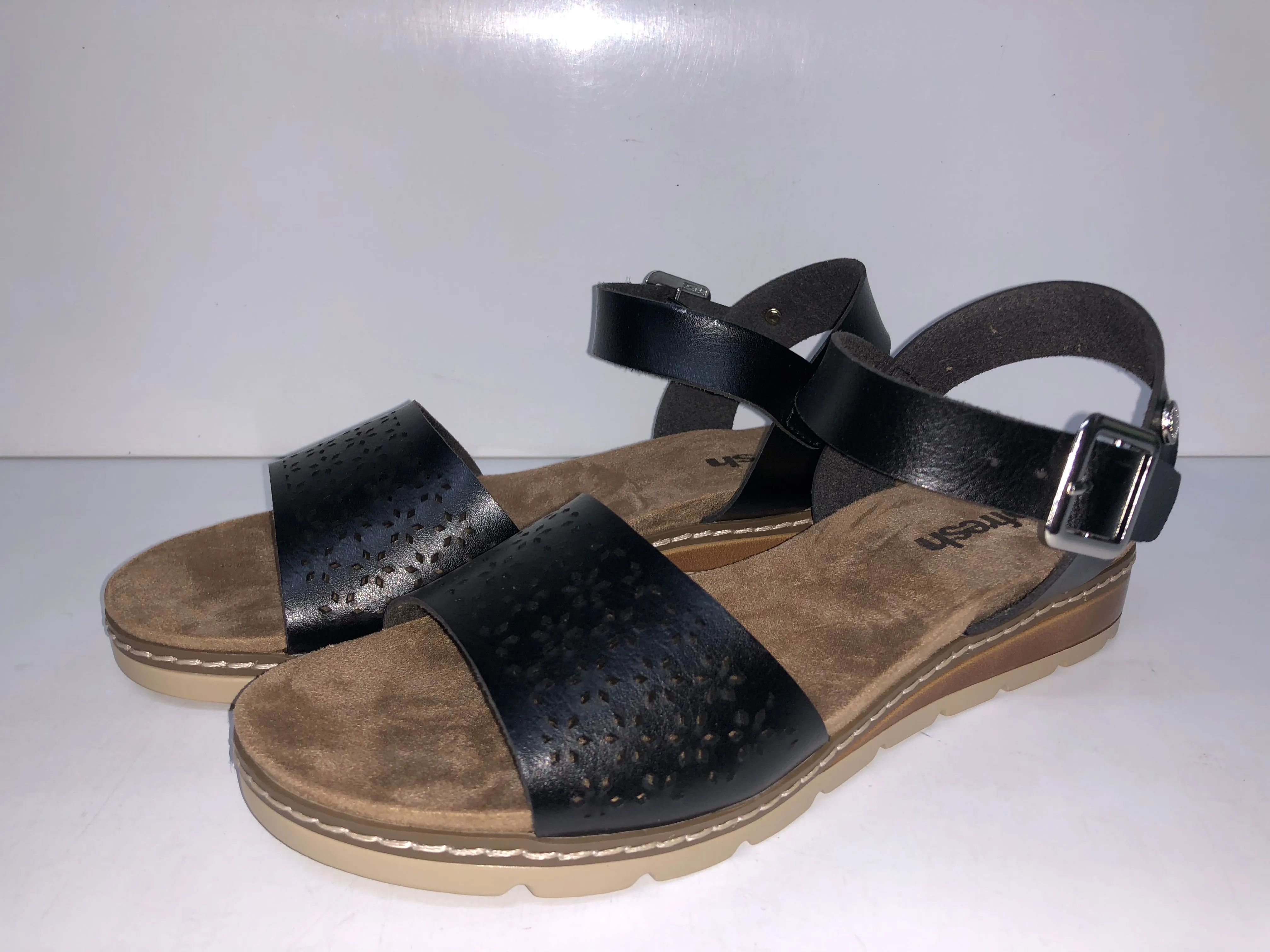 171879 BLACK