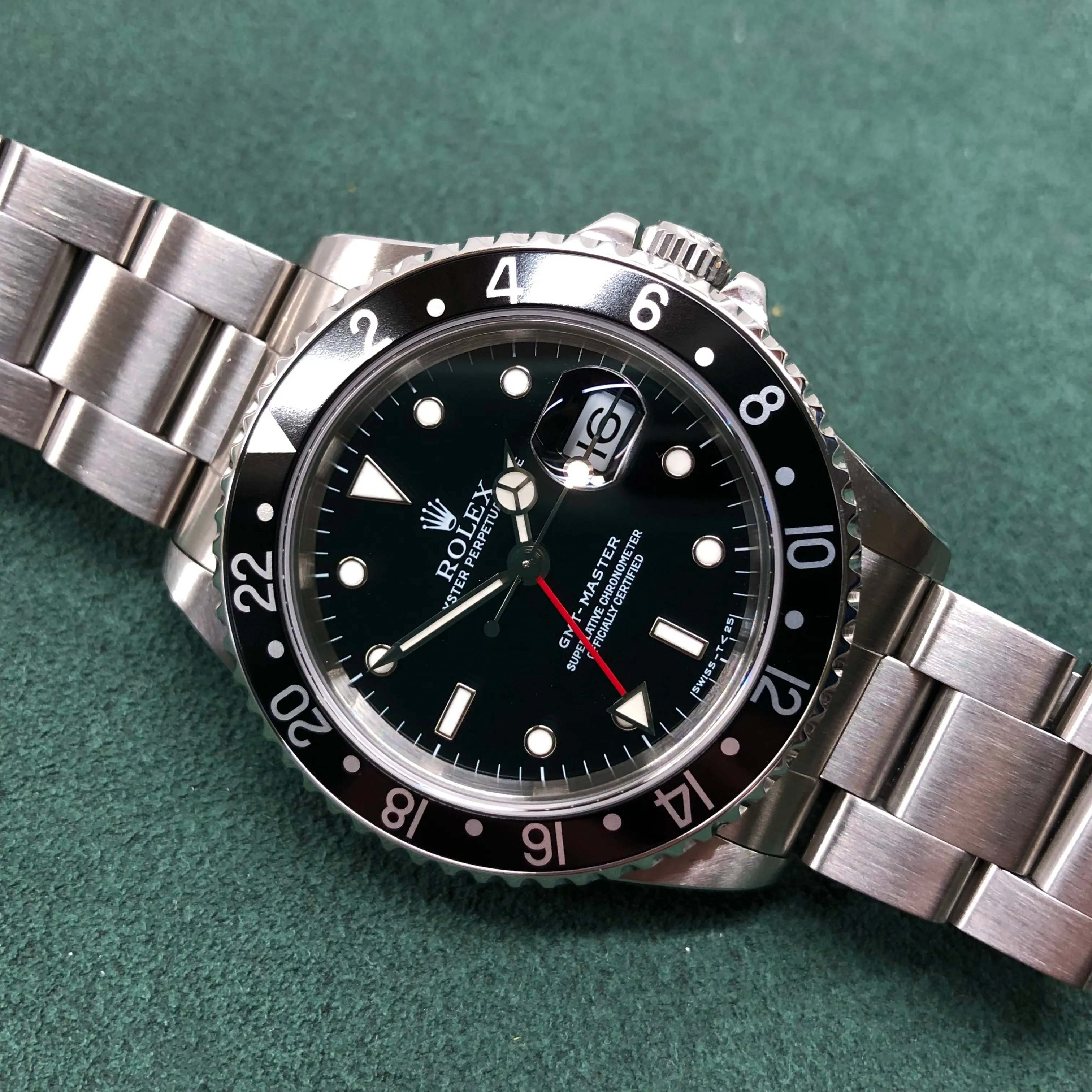 1995 Rolex GMT Master 16700 Stainless Steel Oyster Wristwatch