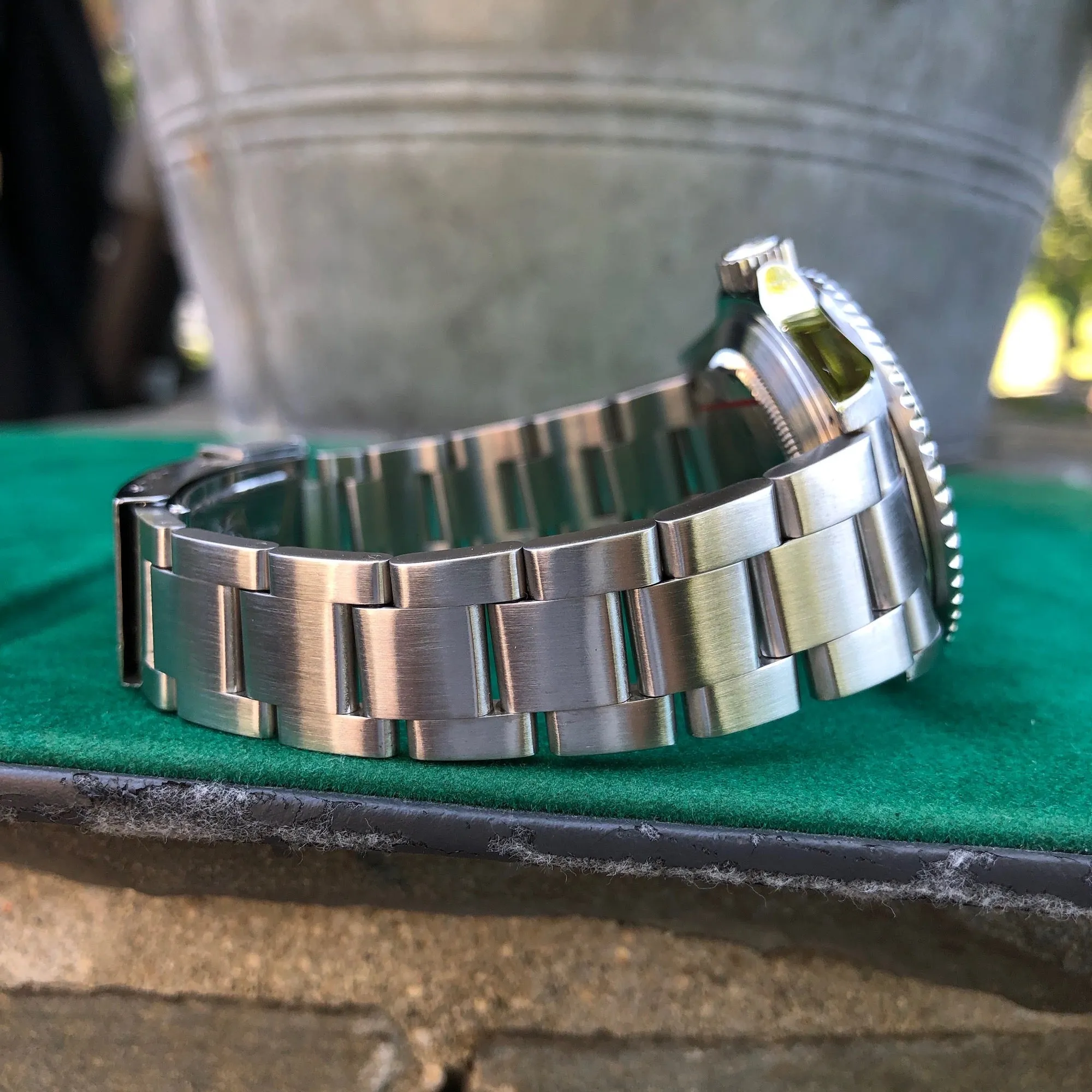 2005 Rolex Submariner Date 16610 Stainless Steel Wristwatch Box Papers