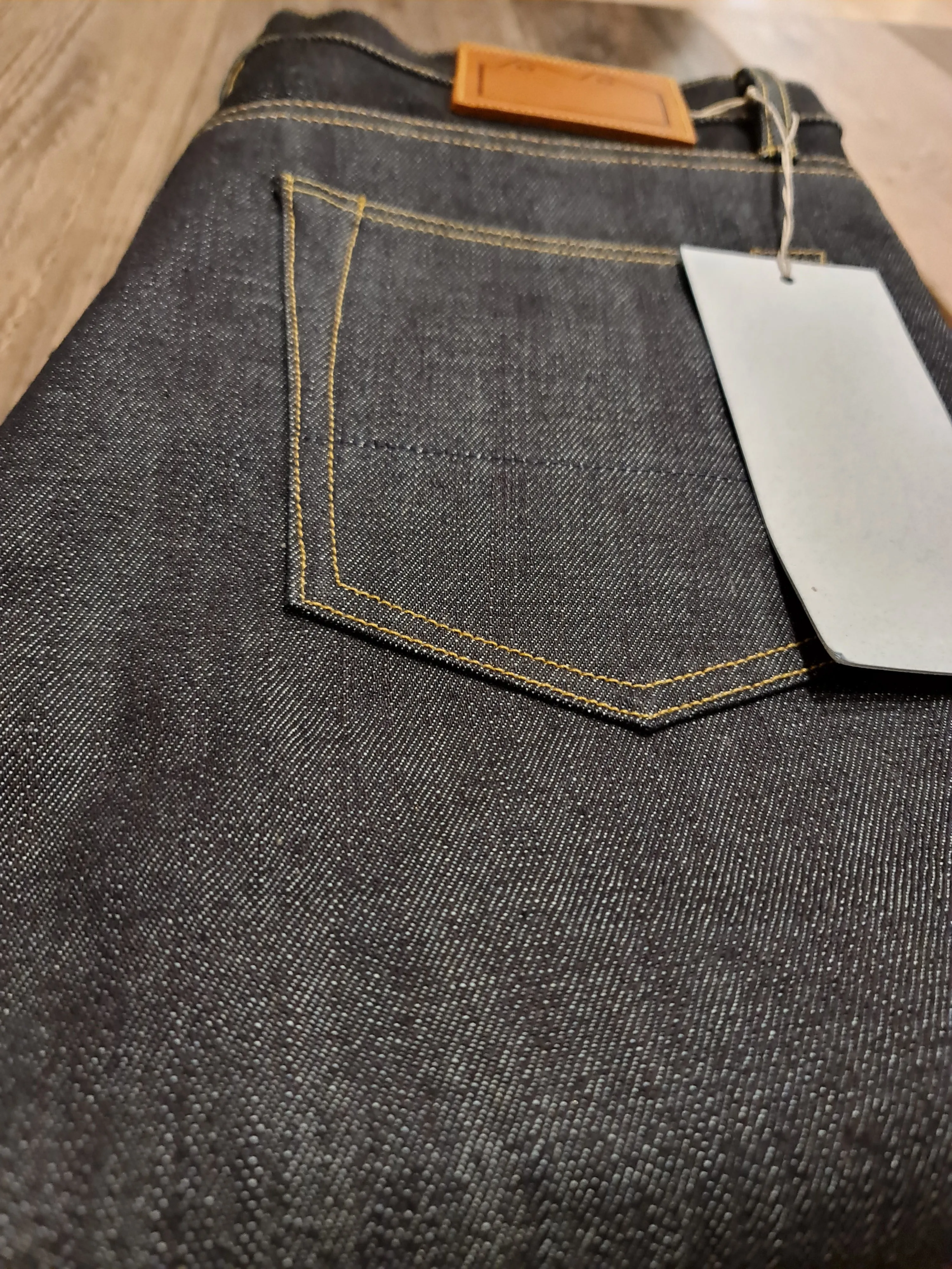Blackhorse Lane Ateliers E8 SLIM TAPERED INDIGO 14OZ JAPANESE RAW SELVEDGE JEANS
