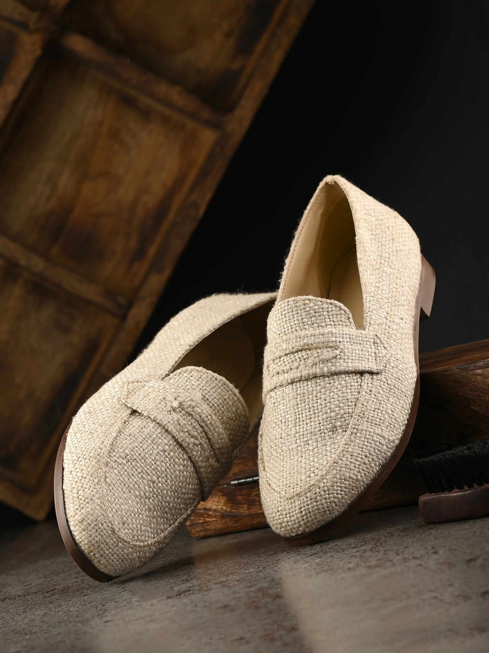 CARLO ROMANO WHITE COLOR SUPER COMFORTABLE LOAFER SHOES FOR WOMEN
