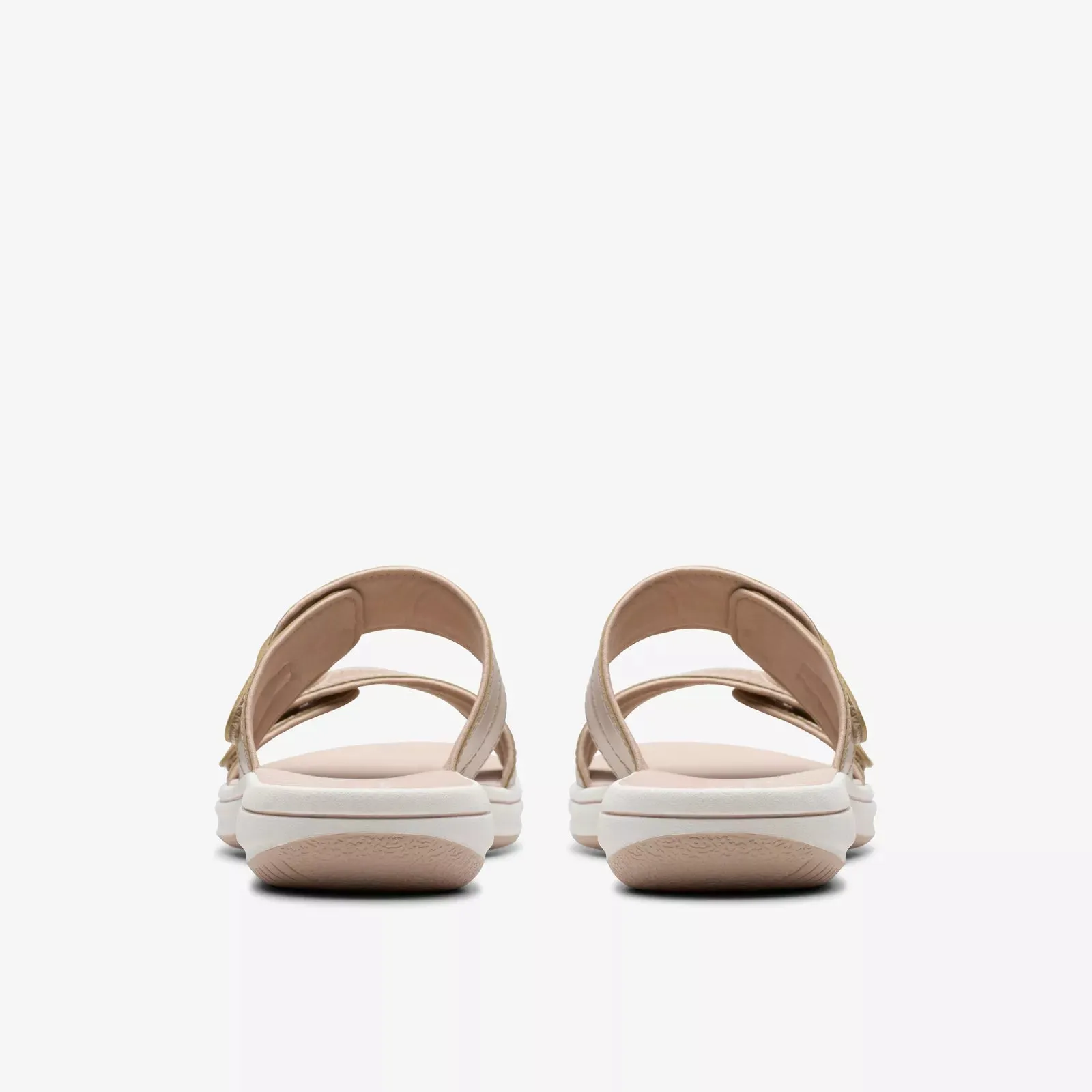 Clarks Women's Breeze Maye Sand 26181768