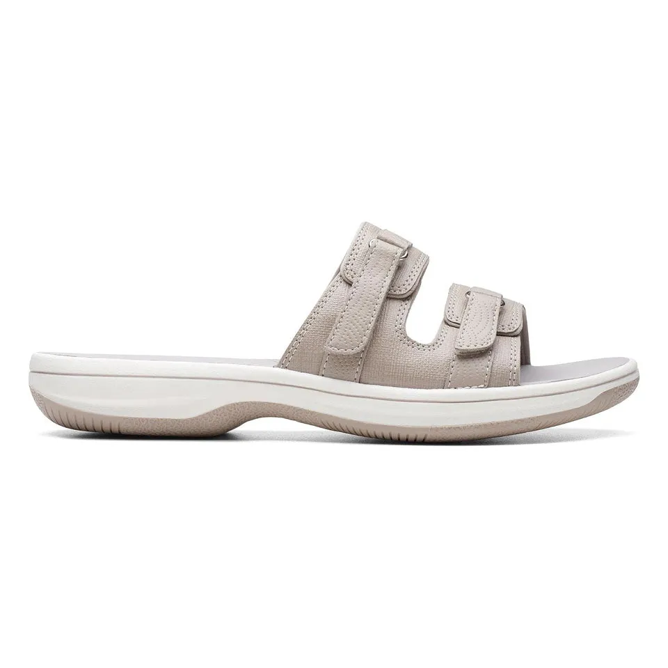 Clarks Women's Breeze Piper Light Taupe | Black | Warm Beige