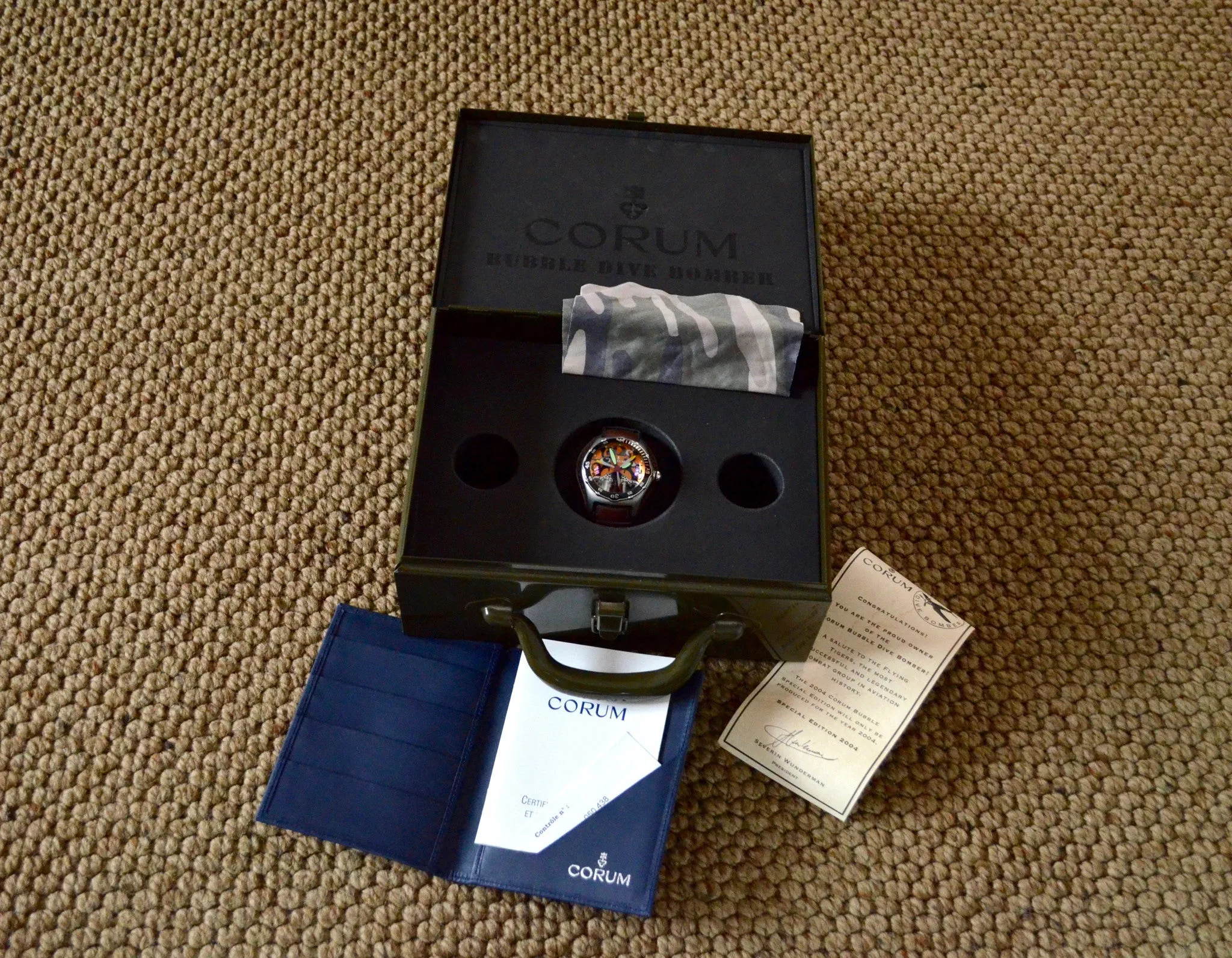 CORUM BUBBLE DIVE BOMBER TIGER AUTOMATIC LIMITED EDITION 82.180.20 2004 WATCH
