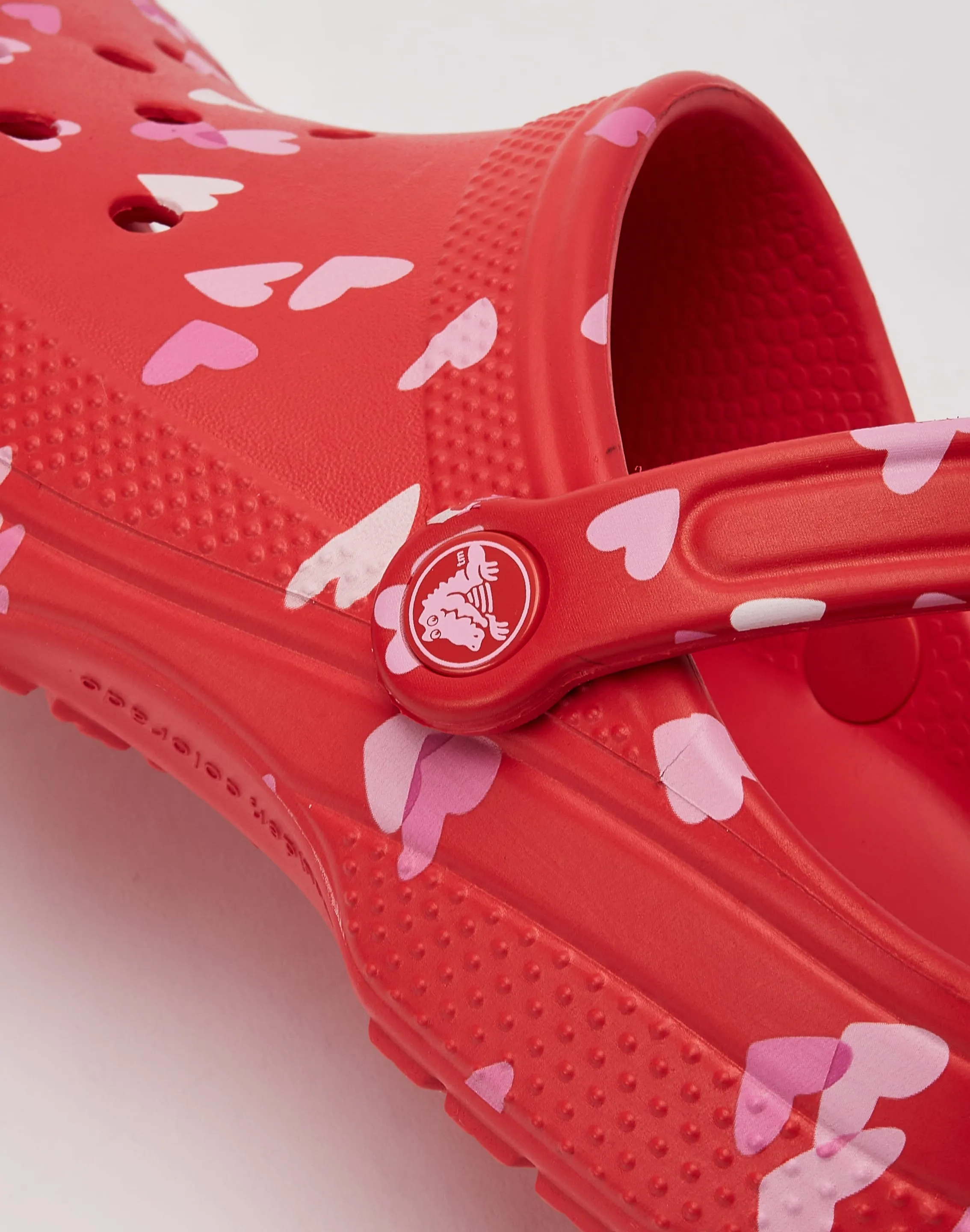 Crocs Classic V-Day Clog Grade-School