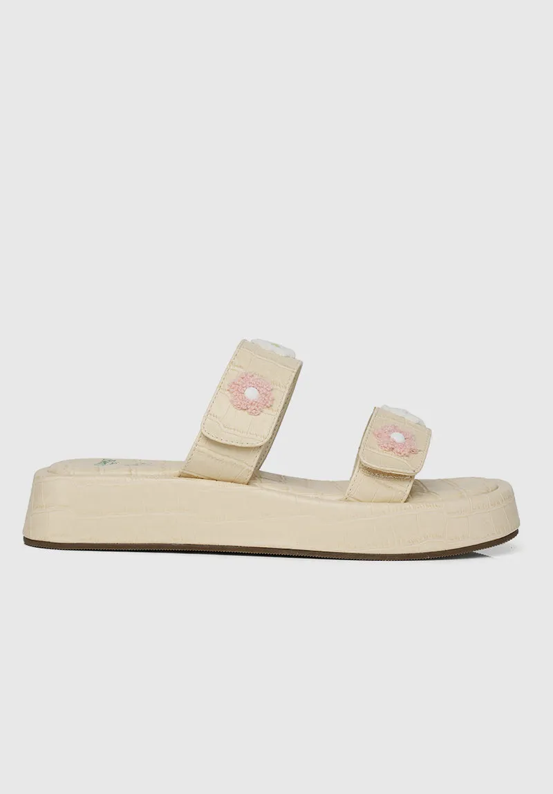 Disney Bambi Daisy Open Toe Sandals & Flip Flops (Blanched Almond)
