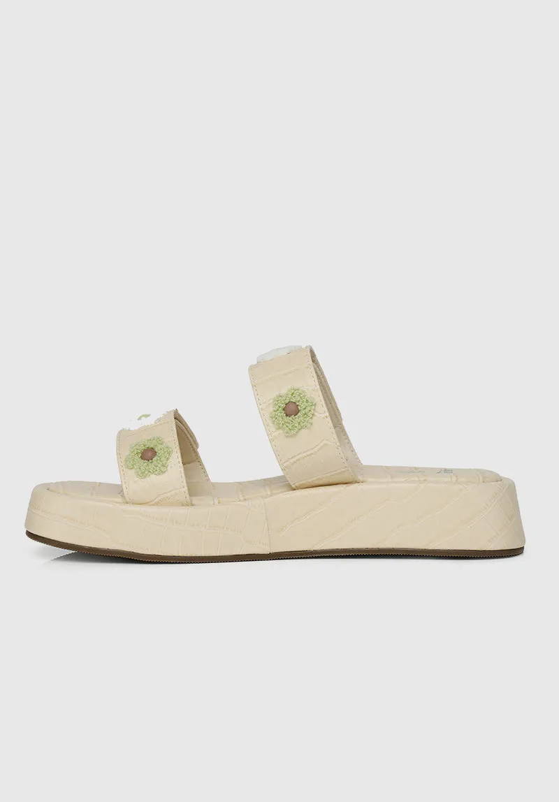 Disney Bambi Daisy Open Toe Sandals & Flip Flops (Blanched Almond)
