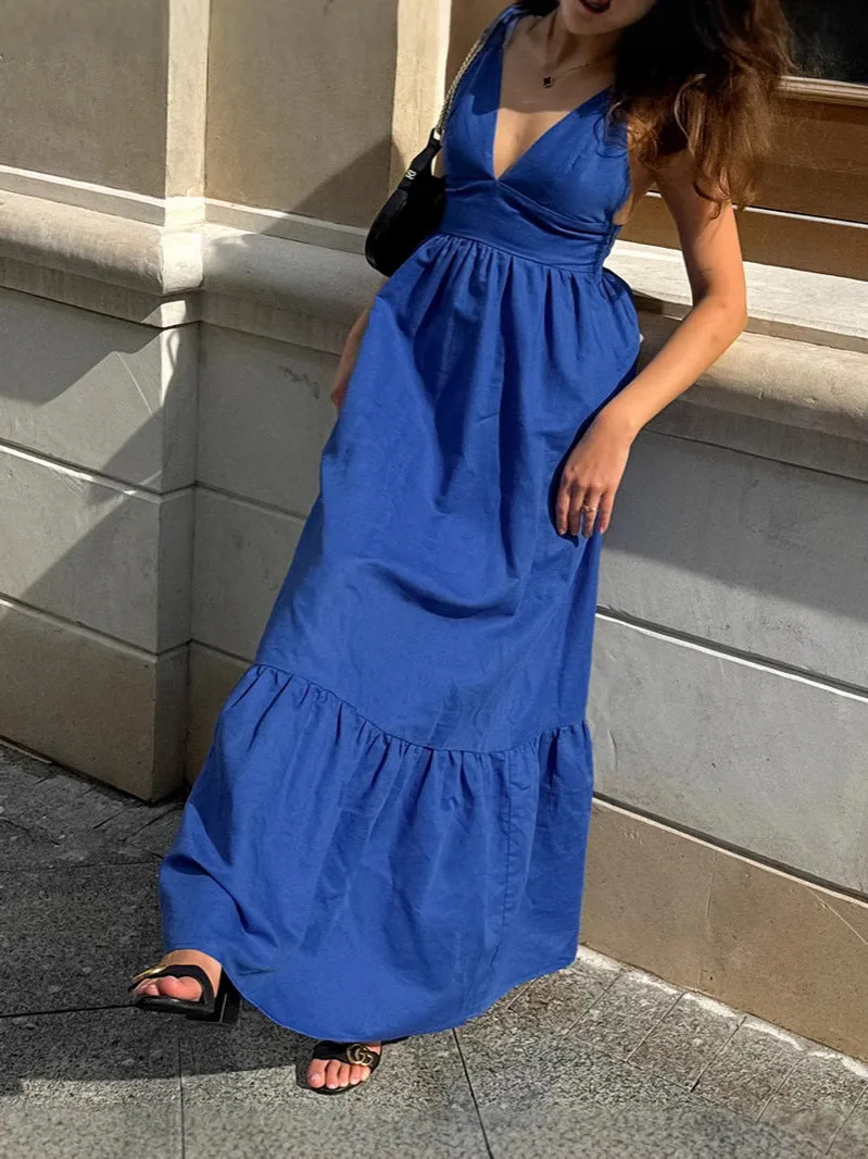 Effortless Vacation-Ready V-Neck Linen Maxi Dress with Low Back
