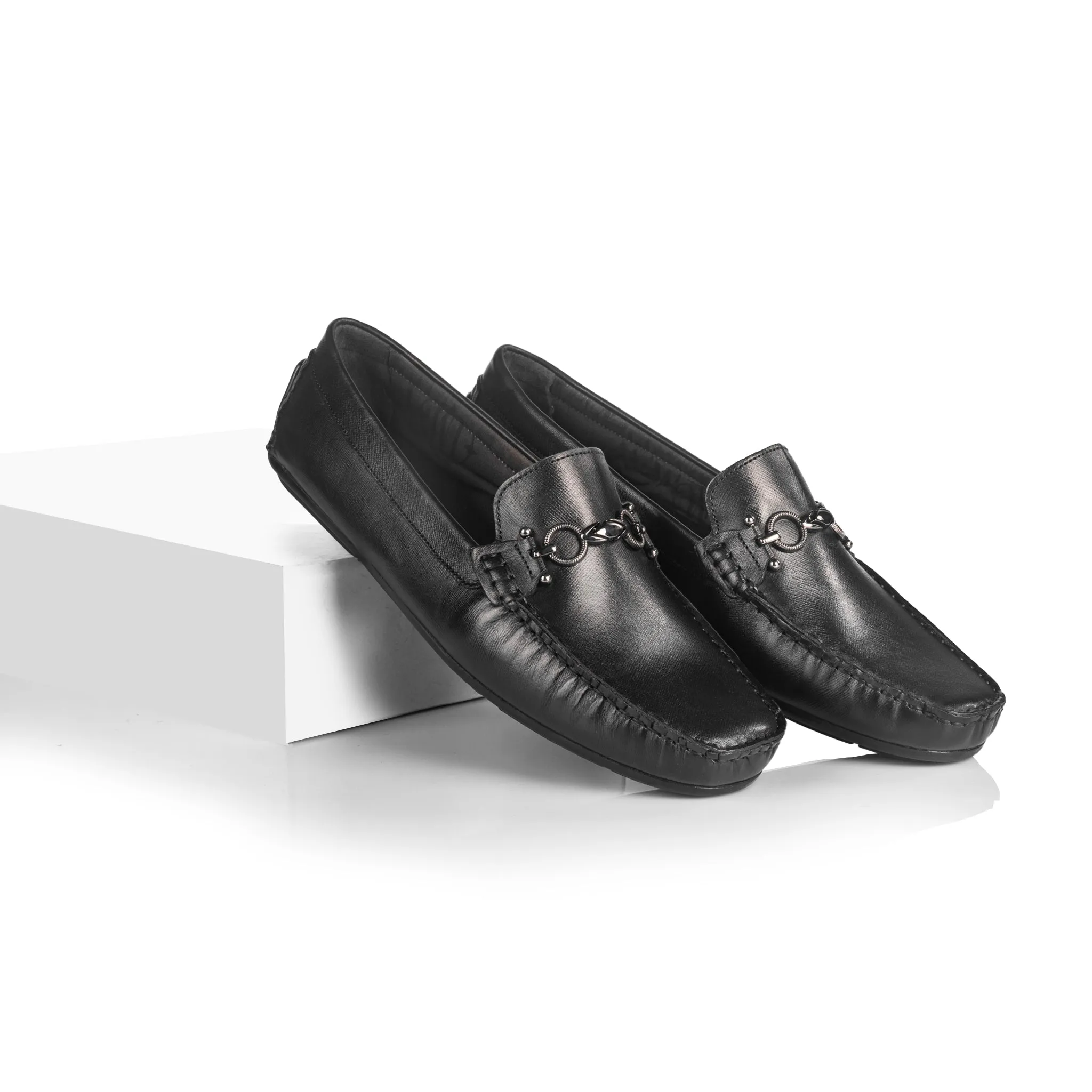George Driver (Piano Black)