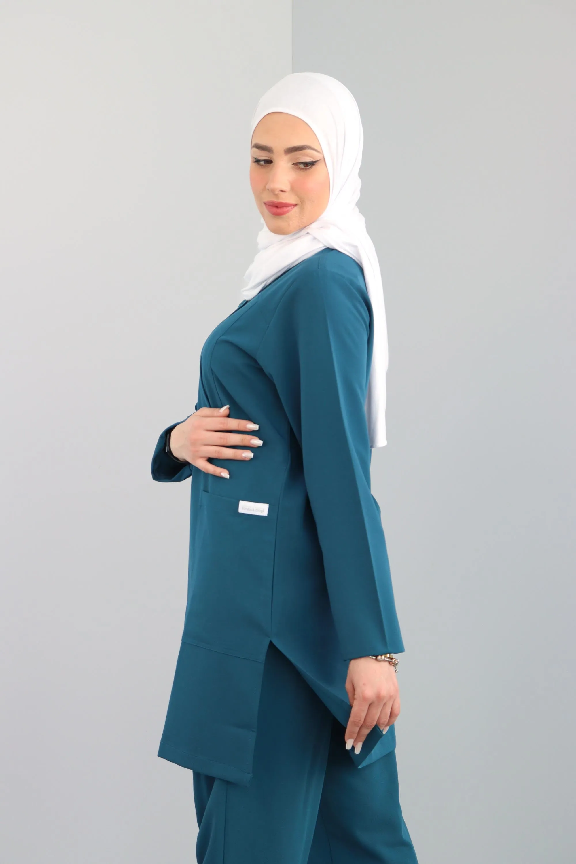 Hiba Women's Long Sleeves Scrub Set