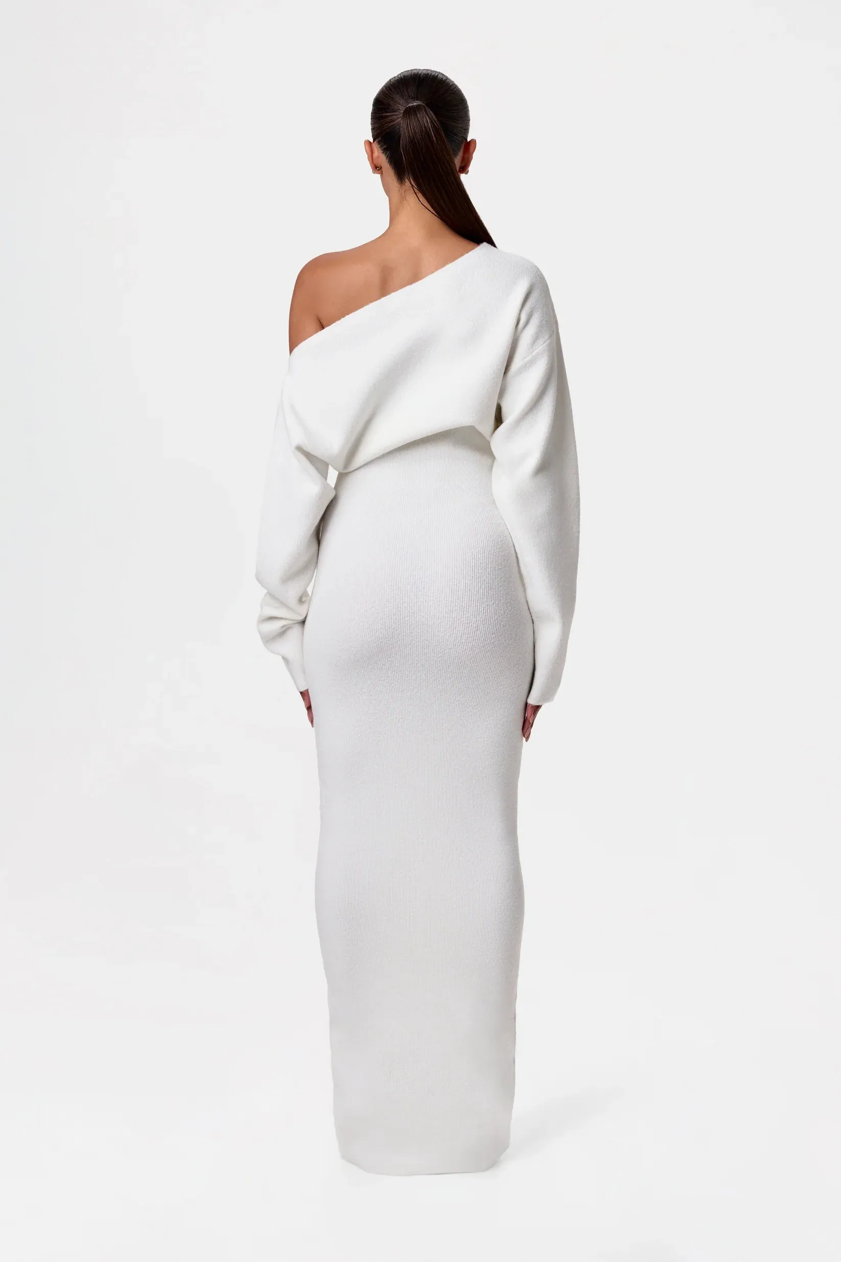 Isabella – Timeless Elegance Dress