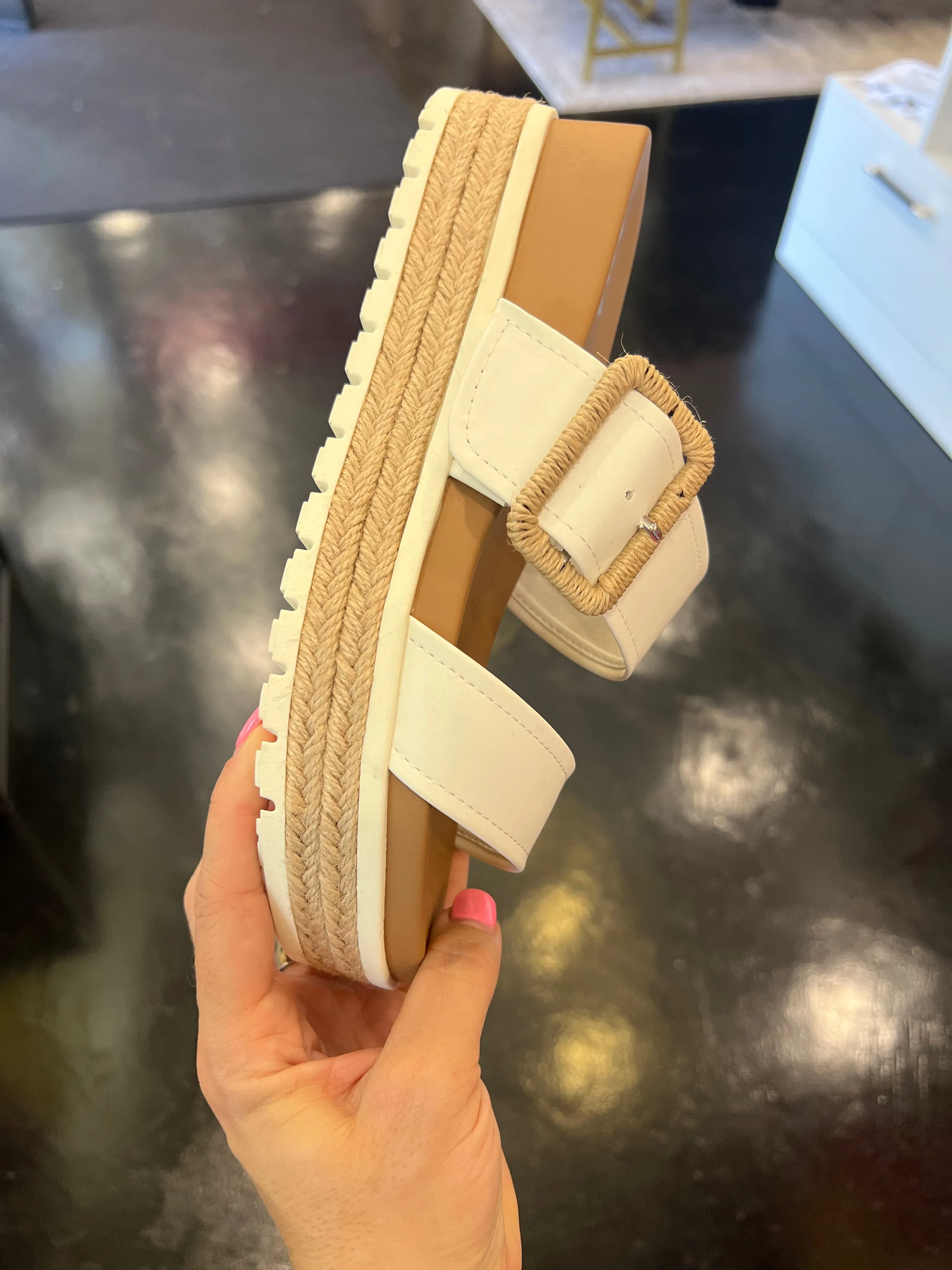 KENZY SANDAL