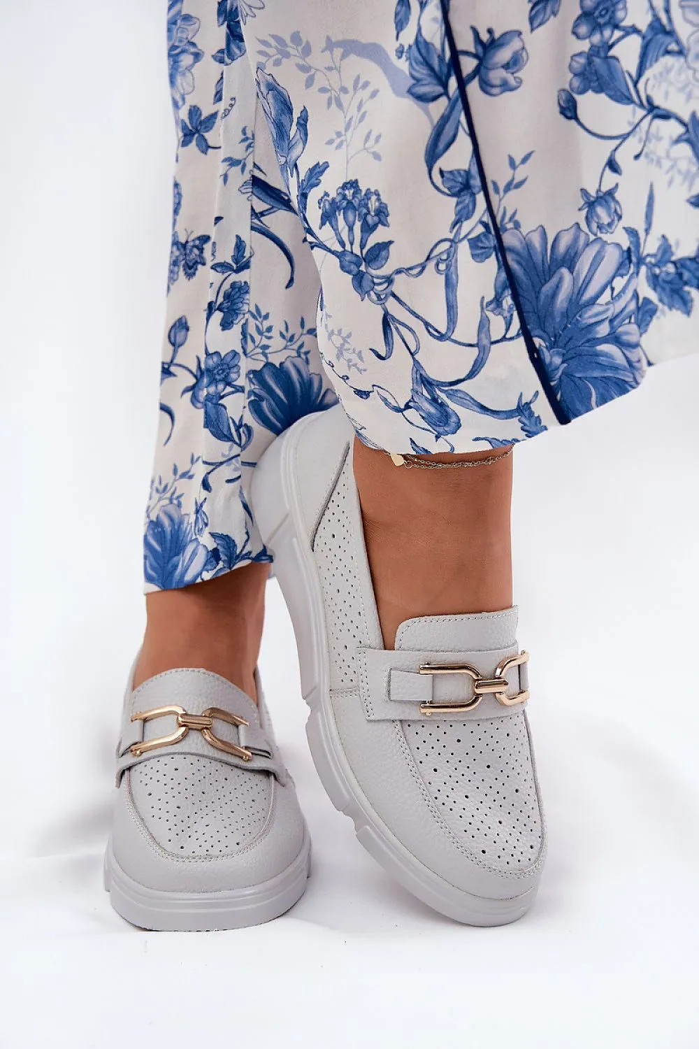 Mocassin Step in style