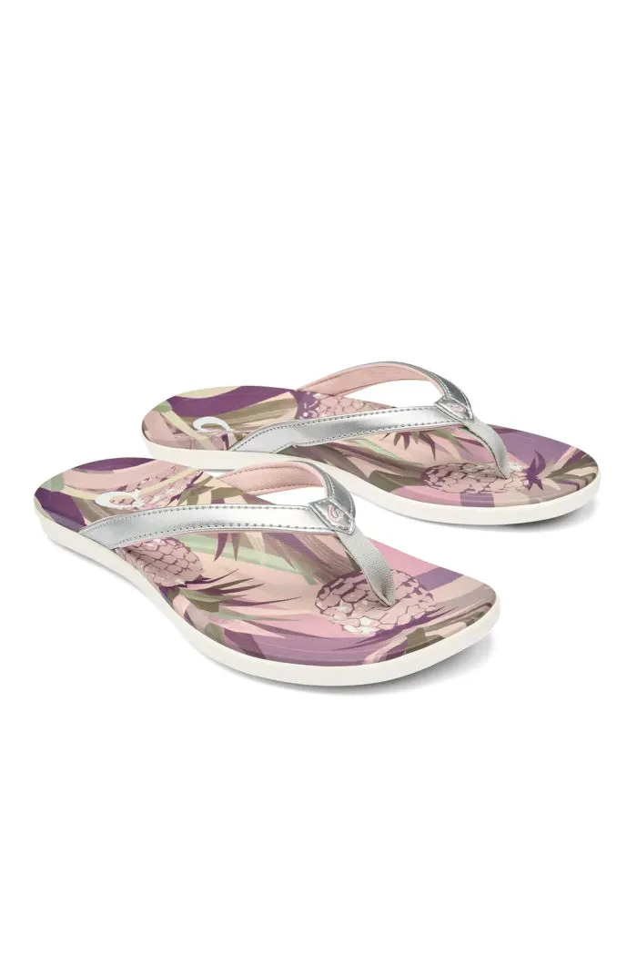 Olukai Women's Ho'Opio Hau in Silver/Pineapple