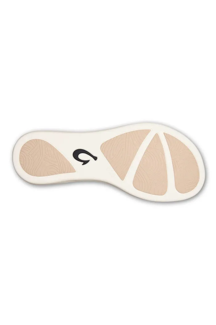 Olukai Women's Ho'Opio Hau in Silver/Pineapple