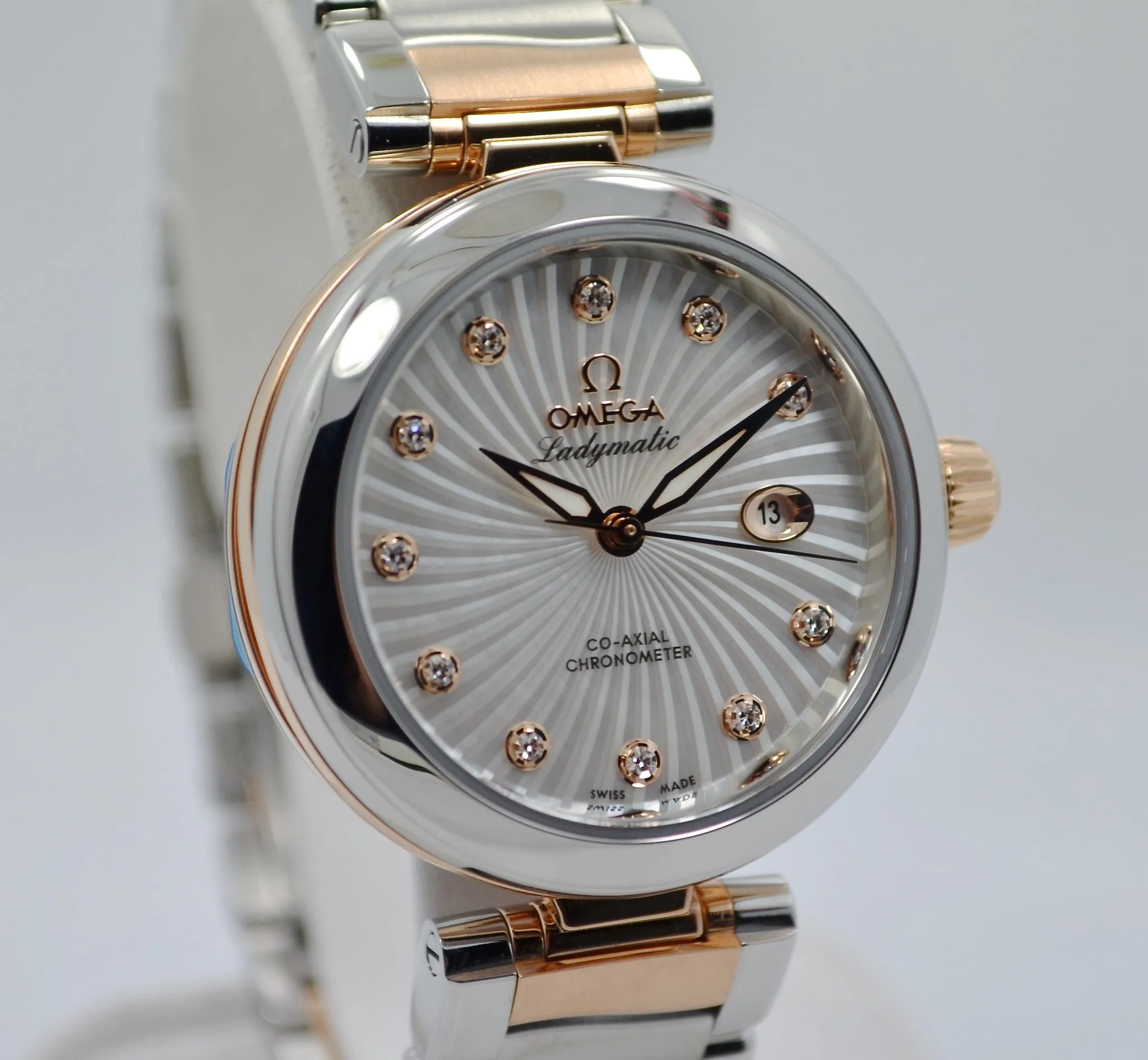 Omega Ladymatic DeVille 425.20.34.20.55.001 Steel Red Gold MOP Diamond Watch