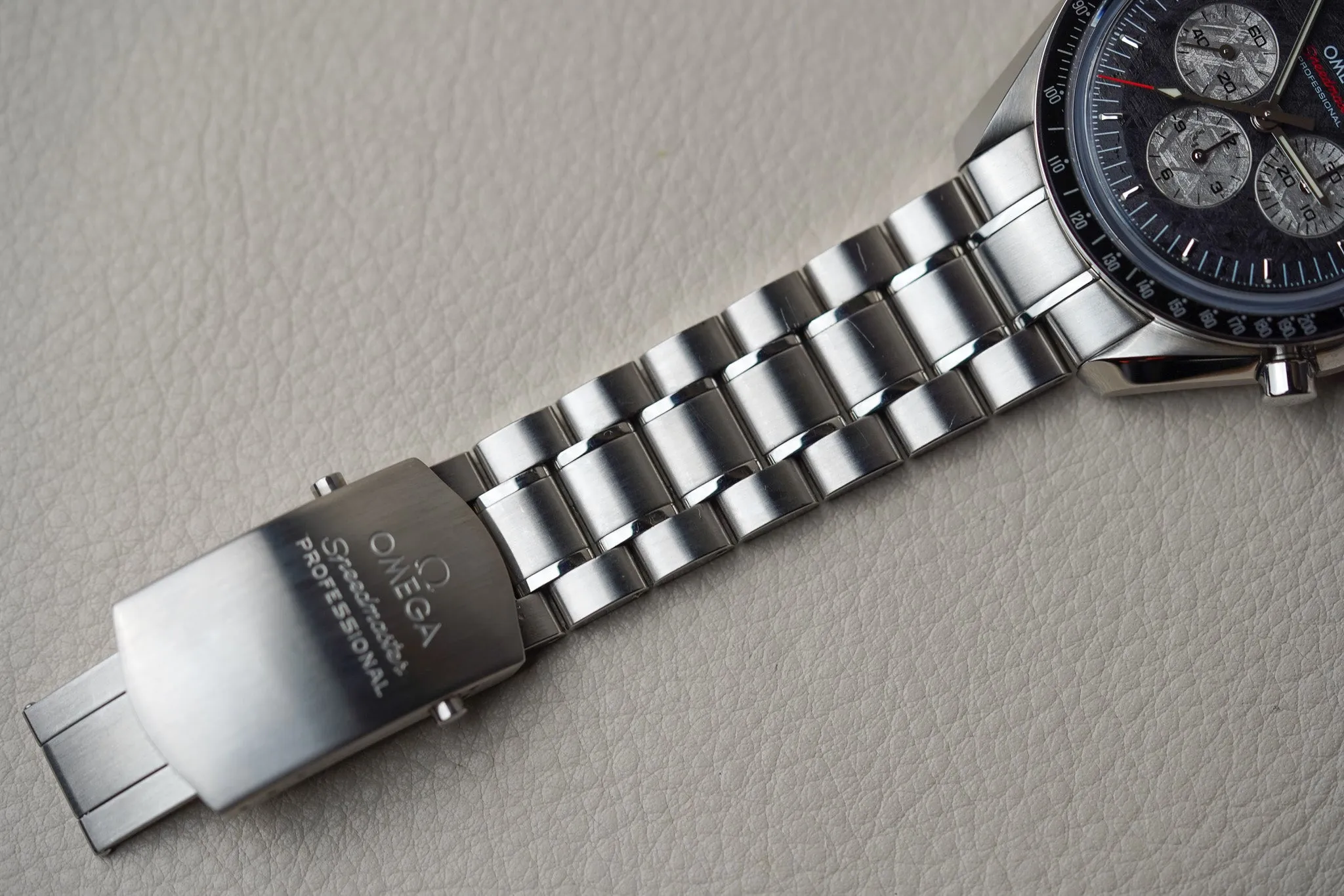 Omega Speedmaster Apollo-Soyuz '35th Anniversary' Meteorite Dial 311.30.42.30.99.001