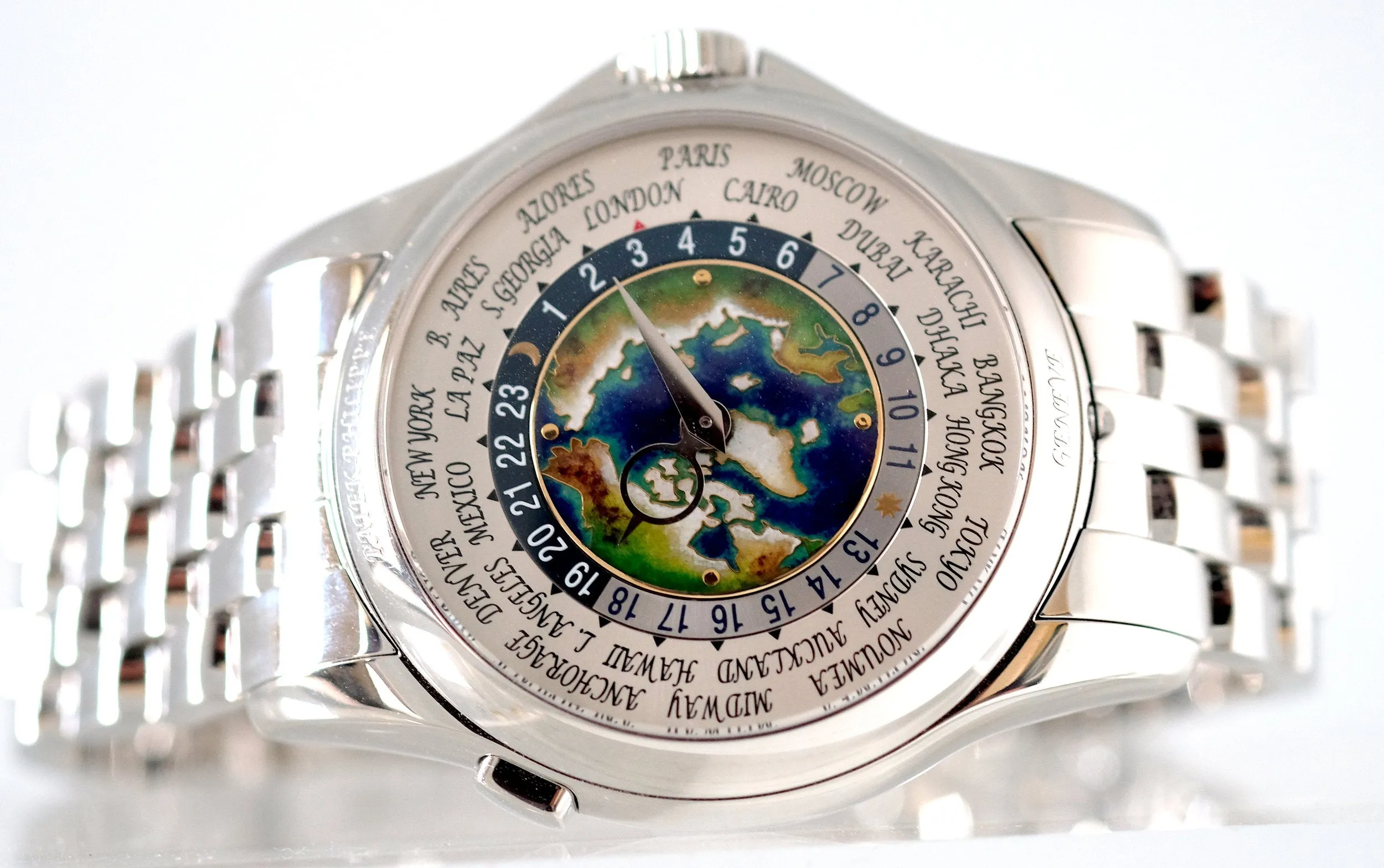 Patek Philippe Worldtime Platinum Ref. 5131P