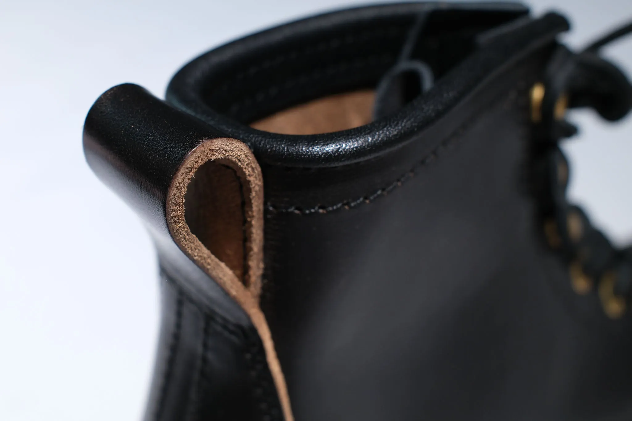 The Flat Head 6" Horsebutt Logger Boots (Black Tea-core)